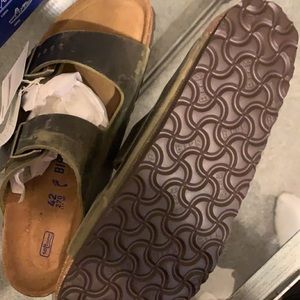 Arizona Jade Size 9  Birkenstock’s